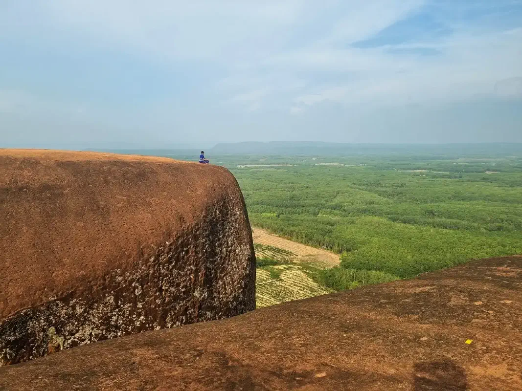 An image from the Three Whale Rock.