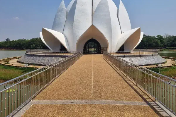 An image of Wat Santi Wanaram.